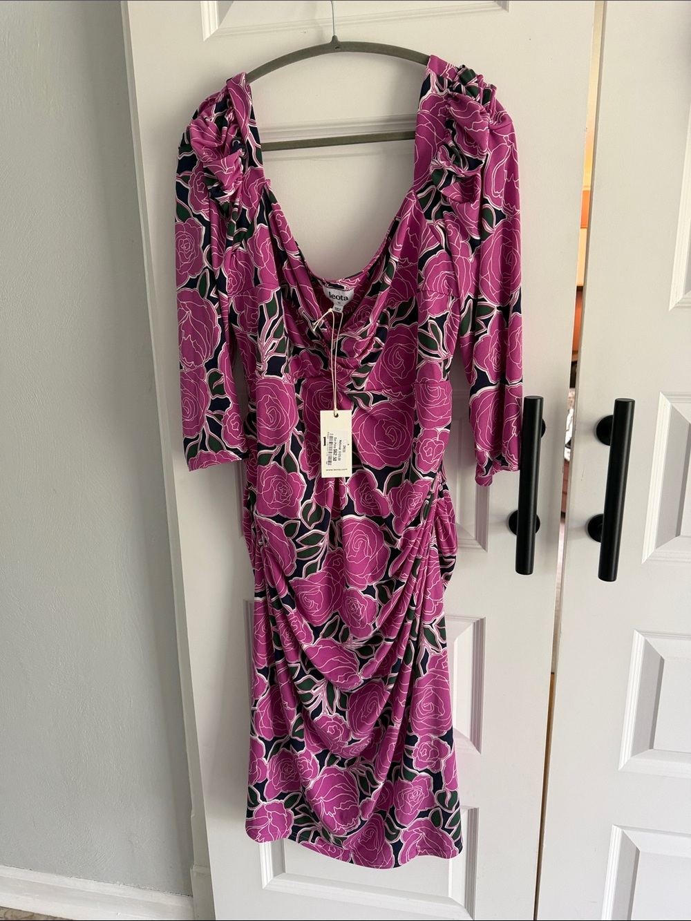 Leota Magenta Floral Ruched V-Neck‎ Dress - 3X